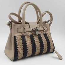 Charger l'image dans la galerie, sac en cuir et paille, sac tendance 2026, sac de luxe femme, sac artisanal, sac été 2026.