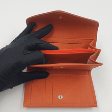 Charger l'image dans la galerie, Portefeuille en cuir grainé – fabrication artisanale dans le Tarn