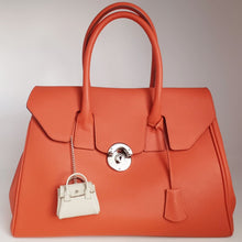 Charger l'image dans la galerie, Miniature du sac en cuir Cortina Accessoire de sac en cuir - Maison Berthille.