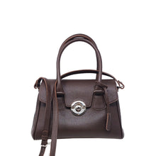 Charger l'image dans la galerie, Boutique de maroquinerie artisanale à Mazamet