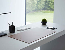 Charger l'image dans la galerie, Sous-main en cuir grainé | Maison Berthille