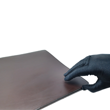 Load image into Gallery viewer, Tapis de souris et sous main en cuir | Accessoires en cuir véritable 100% Made in France