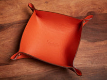 Load image into Gallery viewer, Vide poche en cuir grainé orange | Maison Berthille