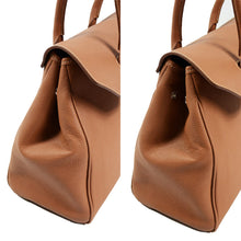 Load image into Gallery viewer, Sac à main cuir Berthille, Modèle Cortina, vue profil bouton pression, 14 cm de rangement en plus