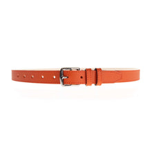 Charger l'image dans la galerie, Ceinture Berthille Mini Étrivière couleur orange, tannage végétal, extérieur en cuir grainé pleine fleur, vue de face.