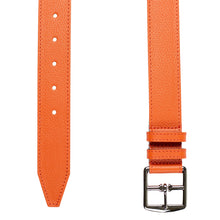 Charger l&#39;image dans la galerie, Ceinture Berthille Mini Étrivière couleur orange, tannage végétal, extérieur en cuir grainé pleine fleur, vue d&#39;en haut.
