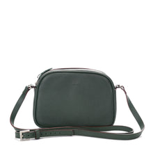 Charger l'image dans la galerie, Sac Berthille Minaudière couleur forêt, tannage végétal, extérieur en cuir grainé, vue de face. Edit
