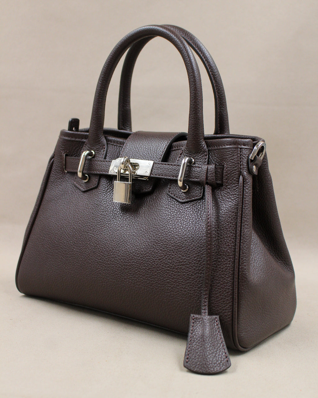 Sac en cuir Mini Vendôme marron, vue de profil avec bandoulière amovible, Berthille