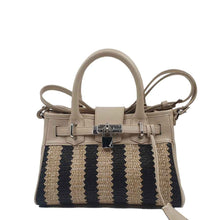 Charger l'image dans la galerie, sac en cuir et paille, sac tendance 2026, sac de luxe femme, sac artisanal, sac été 2026.
