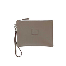 Charger l&#39;image dans la galerie, Pochette Cuir Pleine Fleur avec Dragonne | Format Moyen
