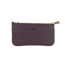 Load image into Gallery viewer, Lord clutch bag in grained leather | Maison Berthille
