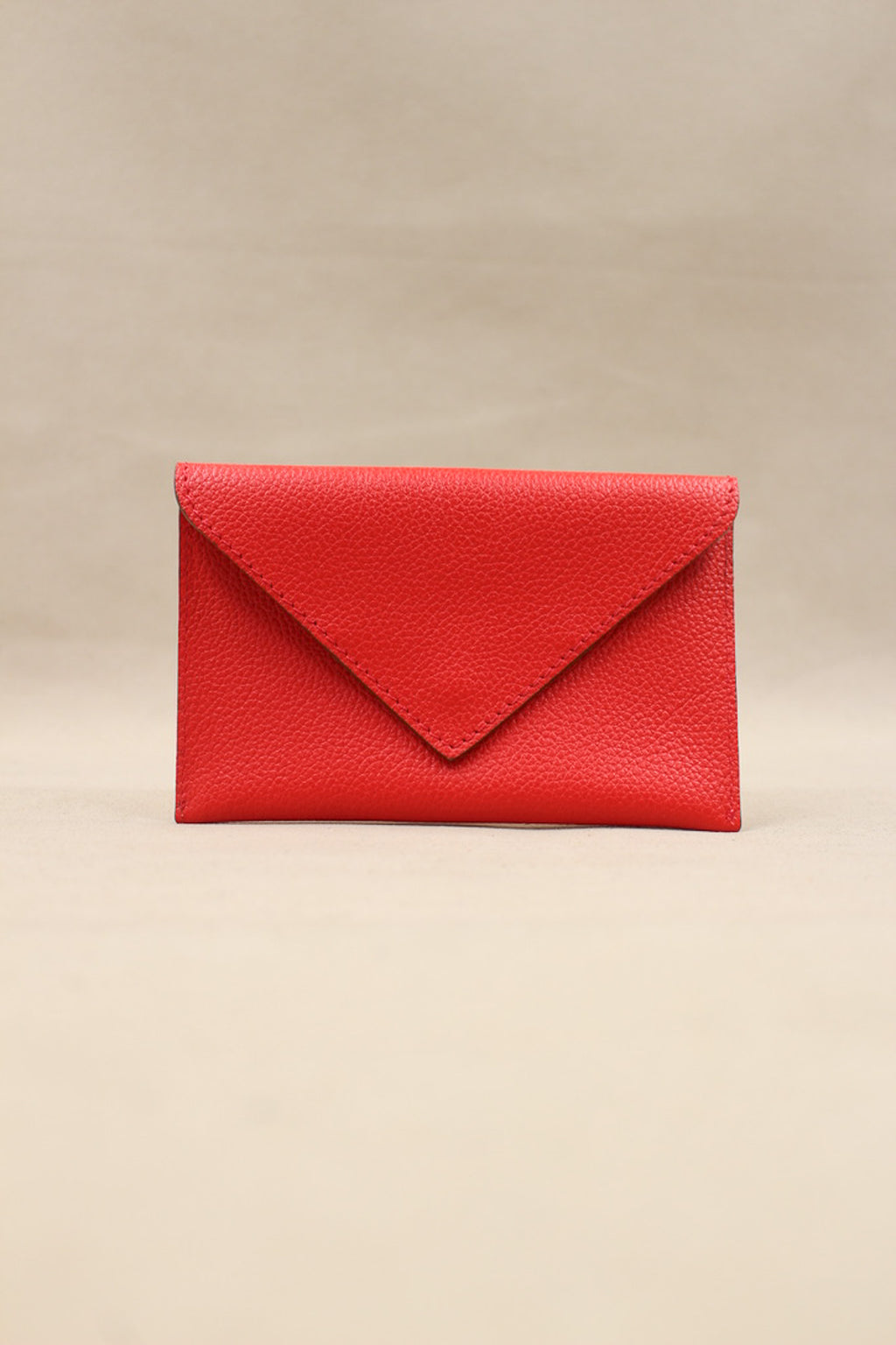 Pochette Lutecia en cuir pleine fleur, coloris Coquelicot, maroquinerie française Berthille