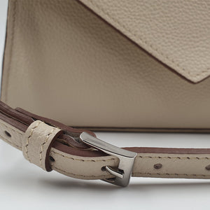 Sac bandoulière en cuir élégant et raffiné