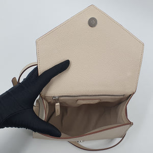 Sac bandoulière en cuir élégant et raffiné