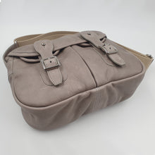 Charger l&#39;image dans la galerie, Sac à main Besace en cuir gras  | Collection Pôle Nord | Caspule Hiver 2025-2026
