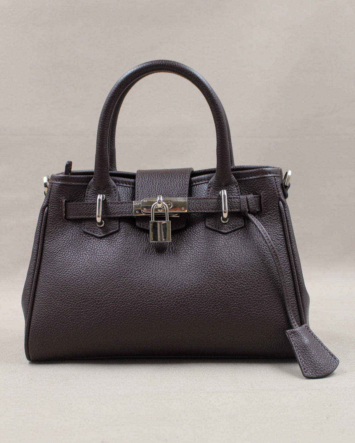 Sac Mini Vendôme en cuir grainé marron, fermoir cadenas argenté, façonné à la main par Berthille
