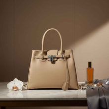 Charger l'image dans la galerie, Vendôme Chèvre Liégée Piedra (Copie)
