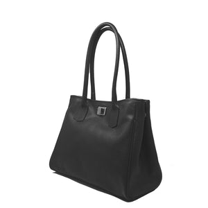 Sac en cuir noir porté épaule - Cuir Véritable - Maison Berthille