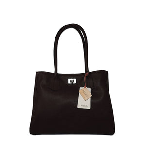 Sac en cuir noir porté épaule - Cuir Véritable - Maison Berthille