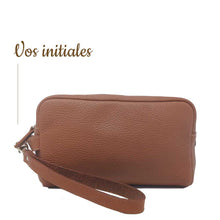 Load image into Gallery viewer, Trousse de toilette en cuir et Personnalisation | Maison Berthille
